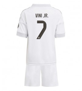 Real Madrid Vinicius Junior #7 Jalkapallovaatteet Lasten Kotipeliasu 2025-26 Lyhythihainen (+ Lyhyet housut)